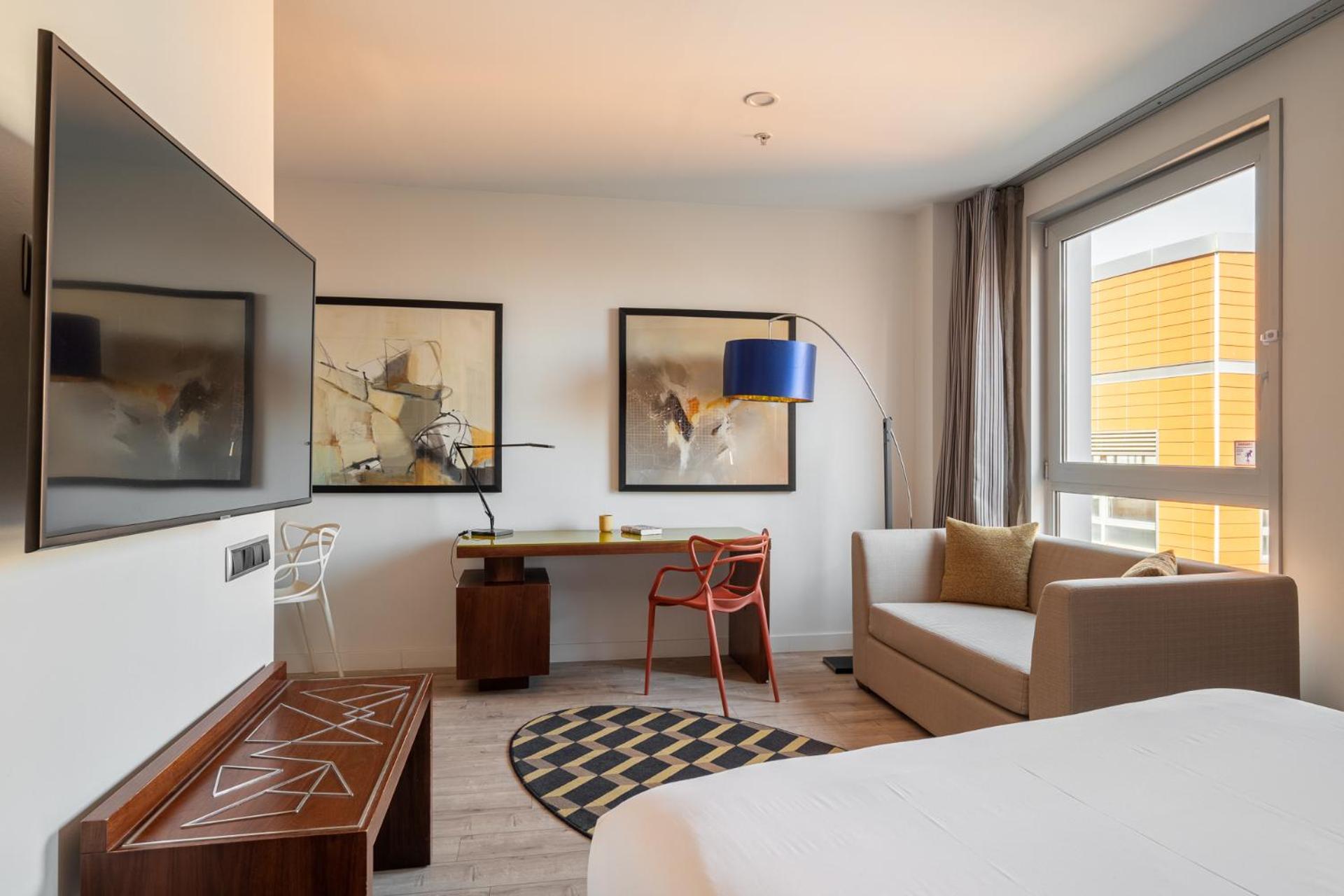 Naitly Poblenou 4*